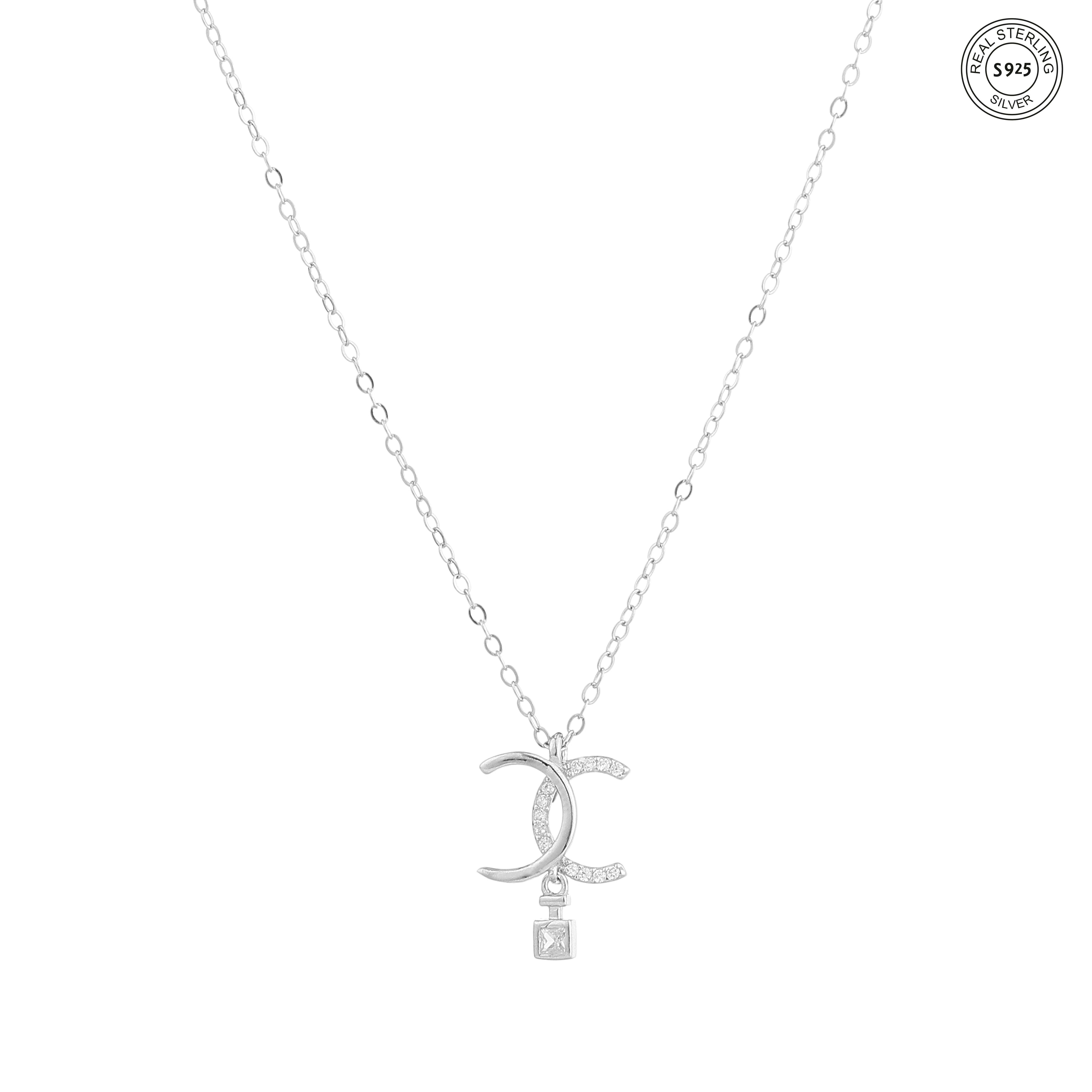 Double curve silver pendant minimalist design for girls